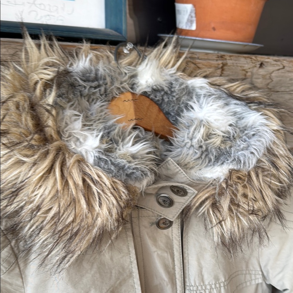 Esprit Vintage Y2K Parka with Faux Fur Trim Women’s size Medium - Picture 3 of 16